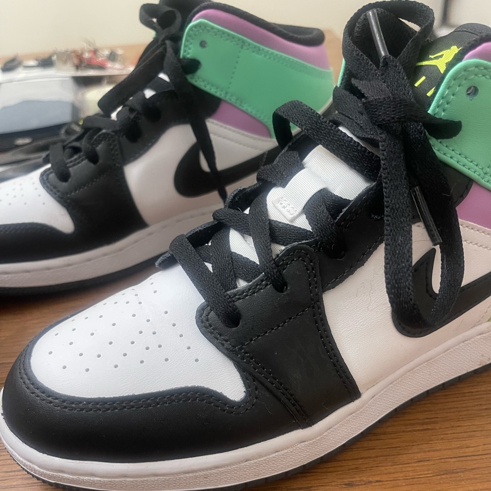 Multi Color Jordan’s - BARELY WORN